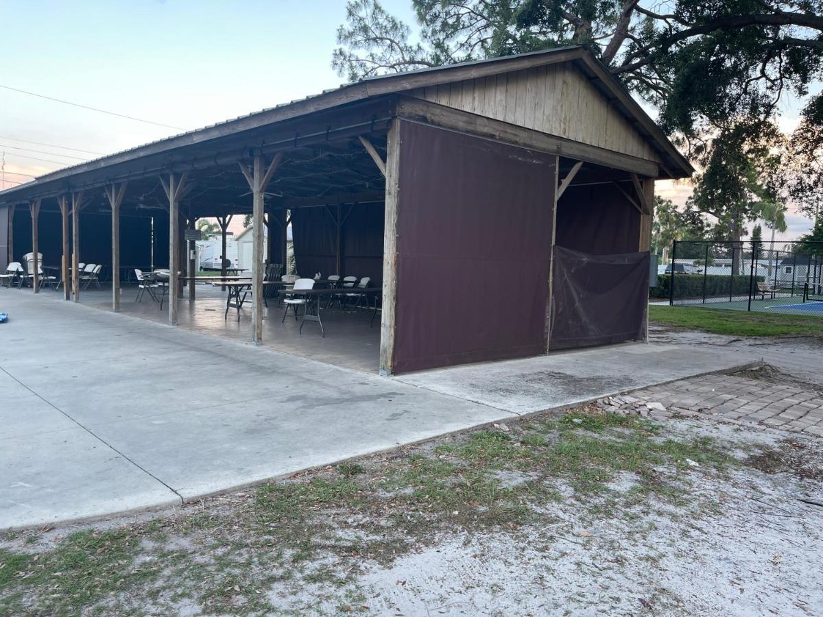 Cottage In Arbor Terrace Resort Bradenton Exterior photo